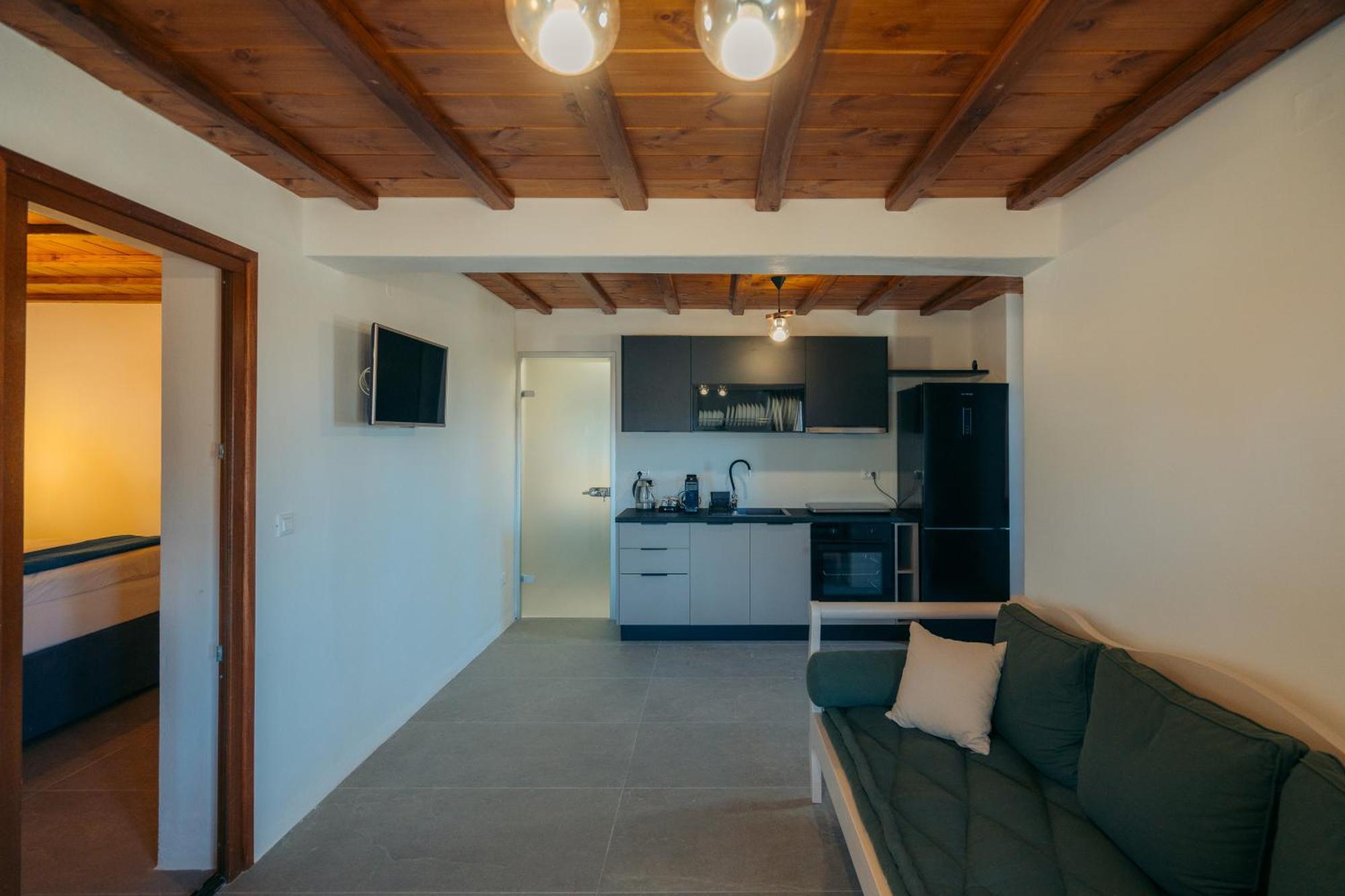 Artemonas Loukia Apartments מראה חיצוני תמונה